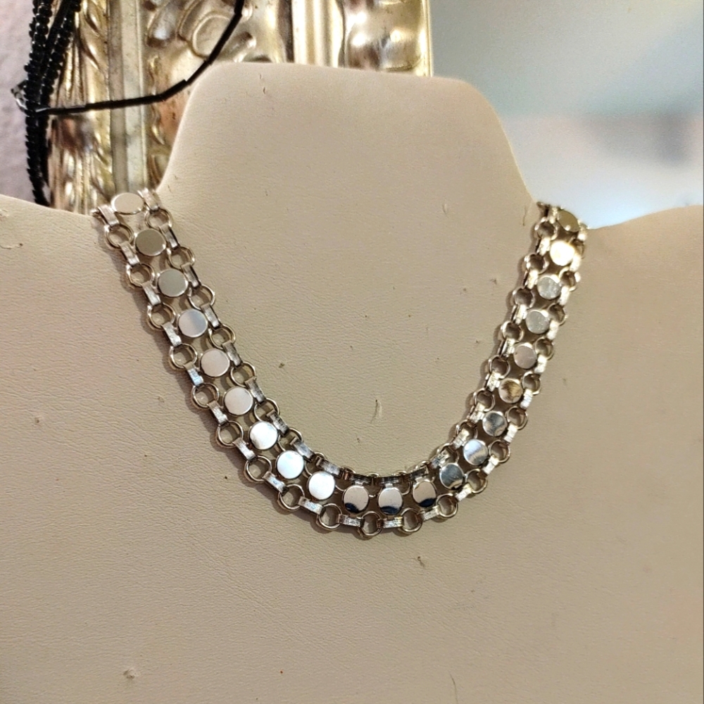 Vintage Sarah Coventry choker necklace